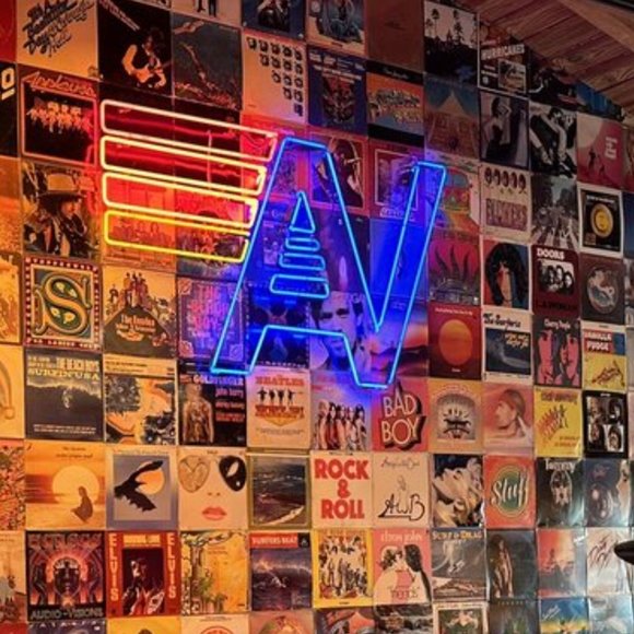 NWT AVIATOR NATION HOODIE - MALIBU LOGO - BRAND NEW - SMALL - HOT! SURF, BEACH - Picture 12 of 13